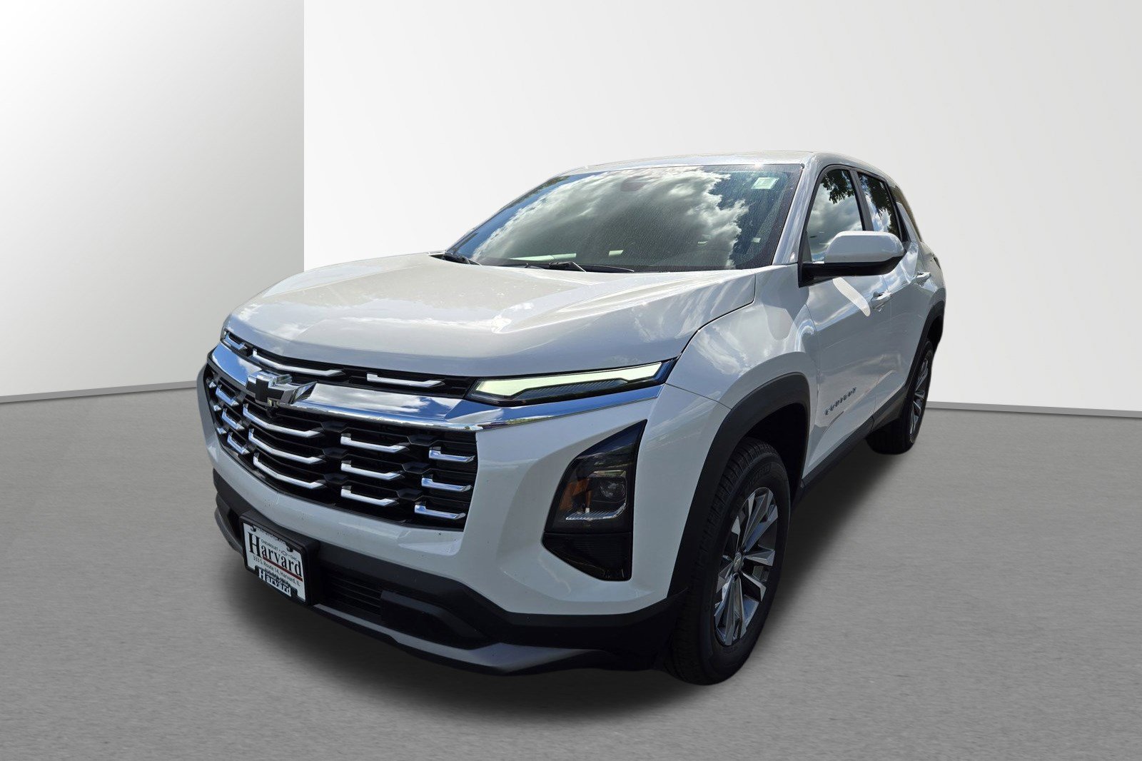 2026 Chevrolet Equinox LT photo 2