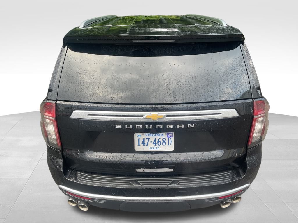 2024 Chevrolet Suburban High Country photo 4