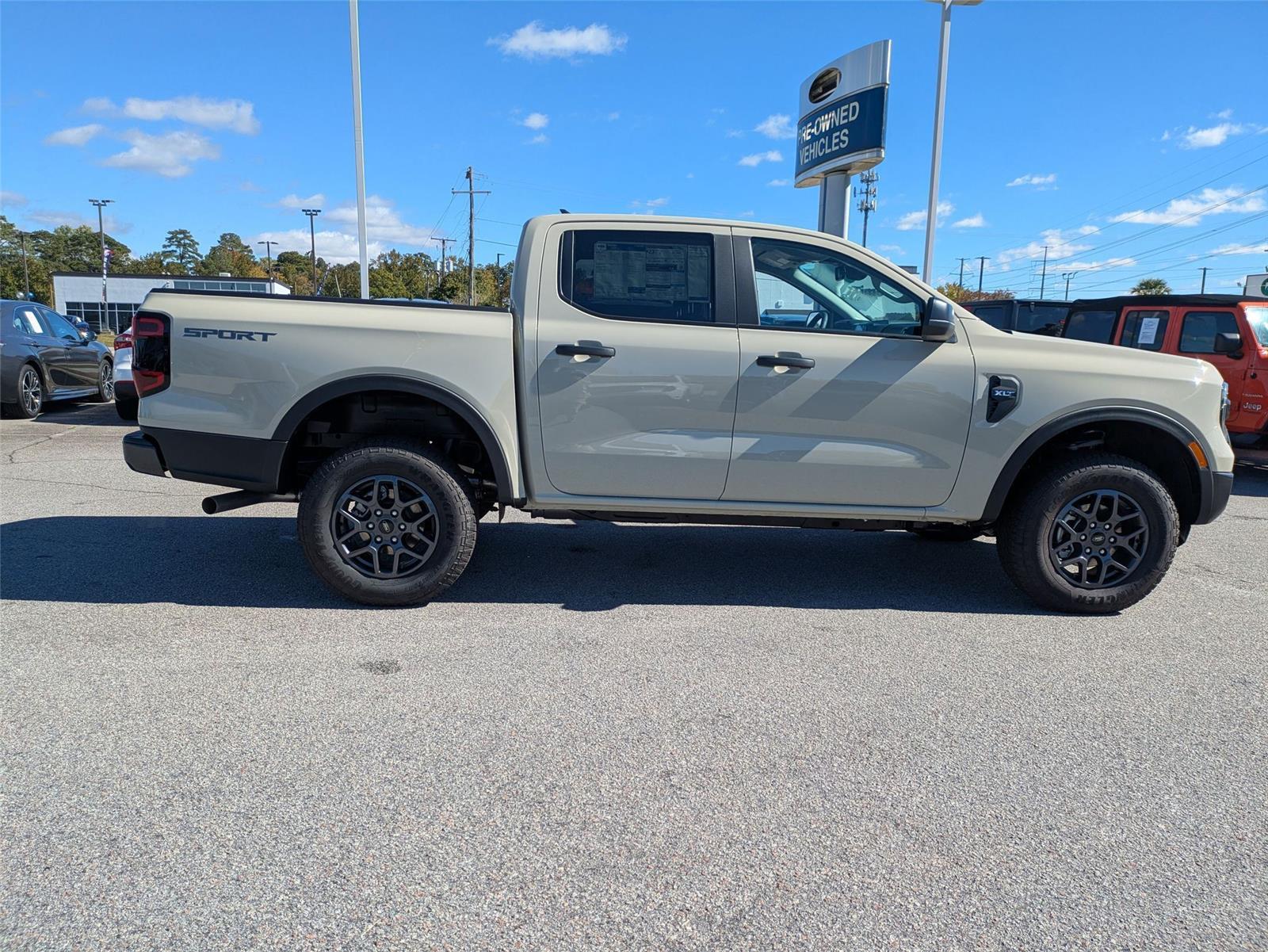 2025 Ford Ranger XLT photo 3