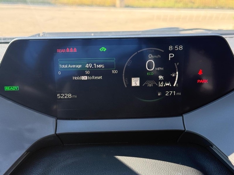 2024 Toyota Prius LE photo 22