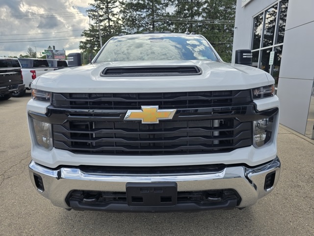 2025 Chevrolet Silverado 2500HD Work Truck photo 3