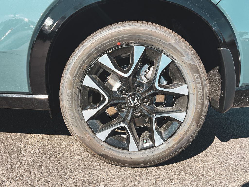 2026 Honda HR-V EX-L photo 4