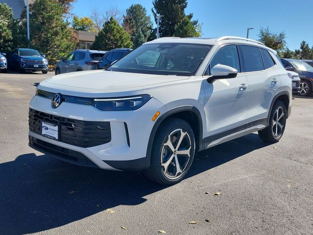 2025 Volkswagen Tiguan SE's photo