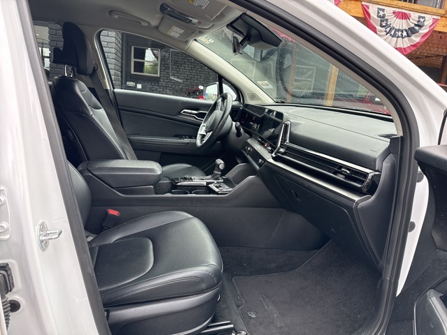 2023 Kia Sportage EX photo 16