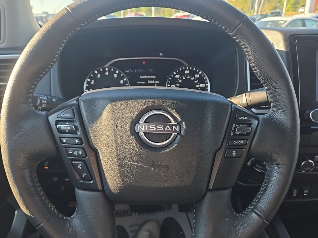 2023 Nissan Frontier SV photo 15
