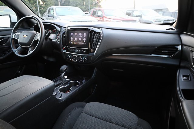 2023 Chevrolet Traverse Cloth photo 24