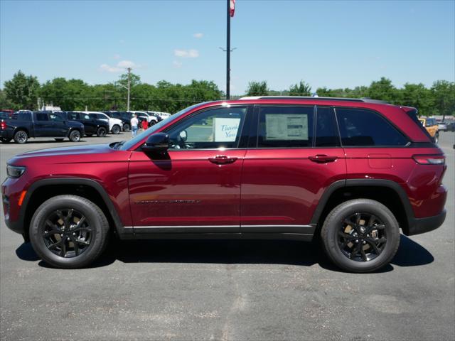 2025 Jeep Grand Cherokee Altitude X photo 4