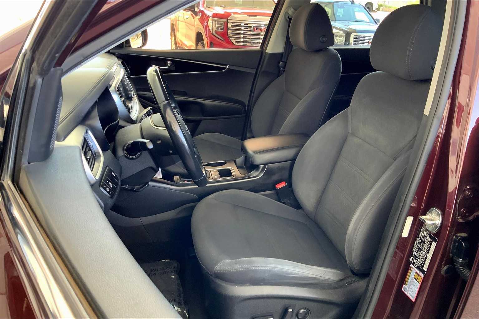 2019 Kia Sorento S V6 photo 7