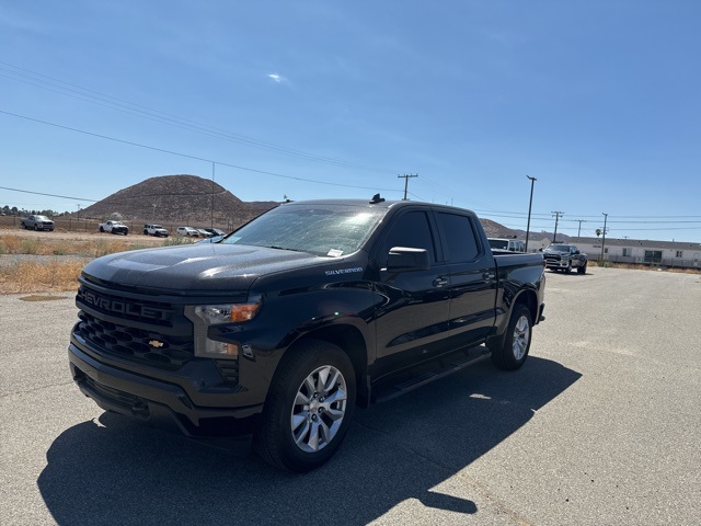 2022 Chevrolet Silverado 1500 Custom photo 3