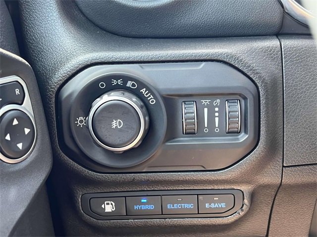 2022 Jeep Wrangler Unlimited Sahara 4xe photo 29