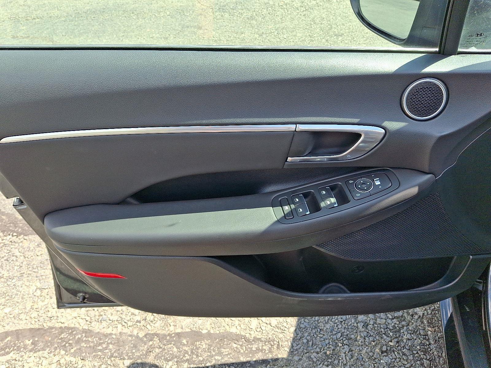 2023 Hyundai Sonata SEL photo 12