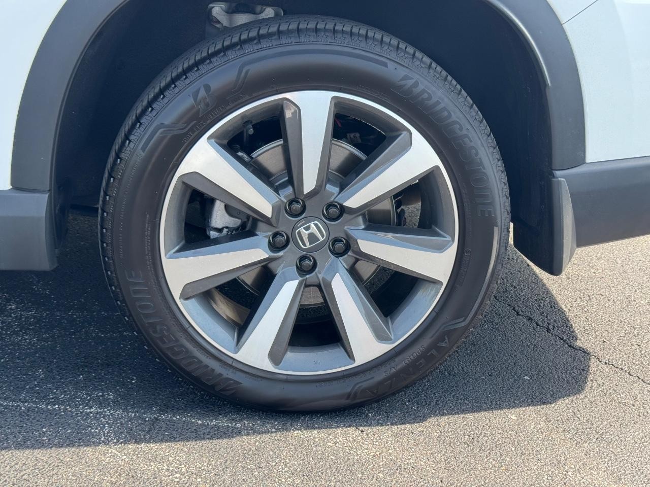 2025 Honda Pilot Elite photo 6