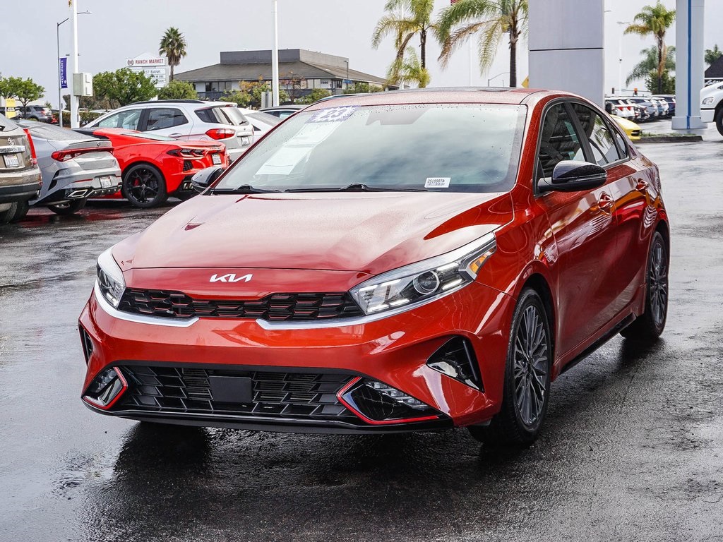 2023 Kia Forte GT-Line photo 2