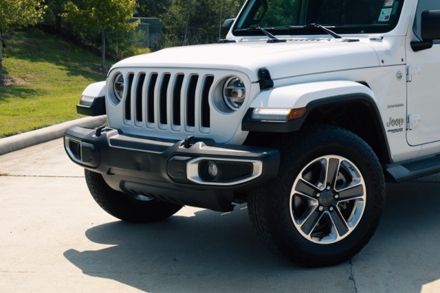 2020 Jeep Wrangler Unlimited Sahara photo 2