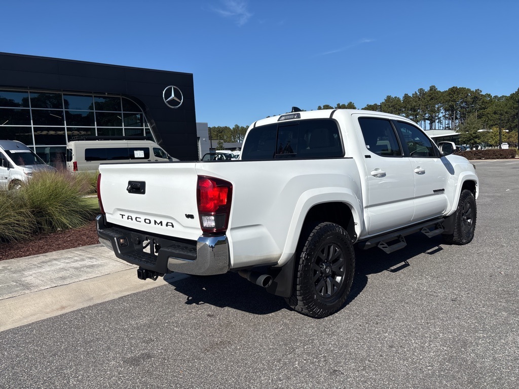 2023 Toyota Tacoma SR5 Double Cab V6 photo 3