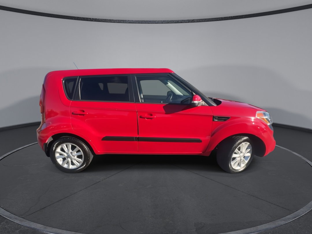 2013 Kia Soul Plus photo 3