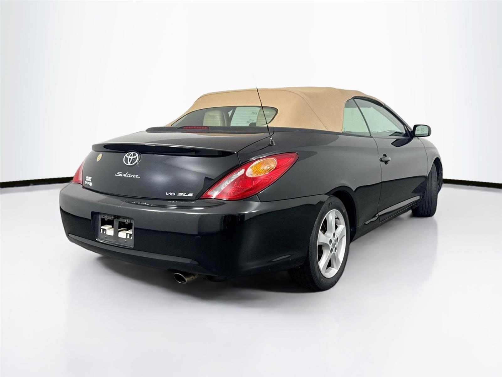 2005 Toyota Camry Solara SE photo 3