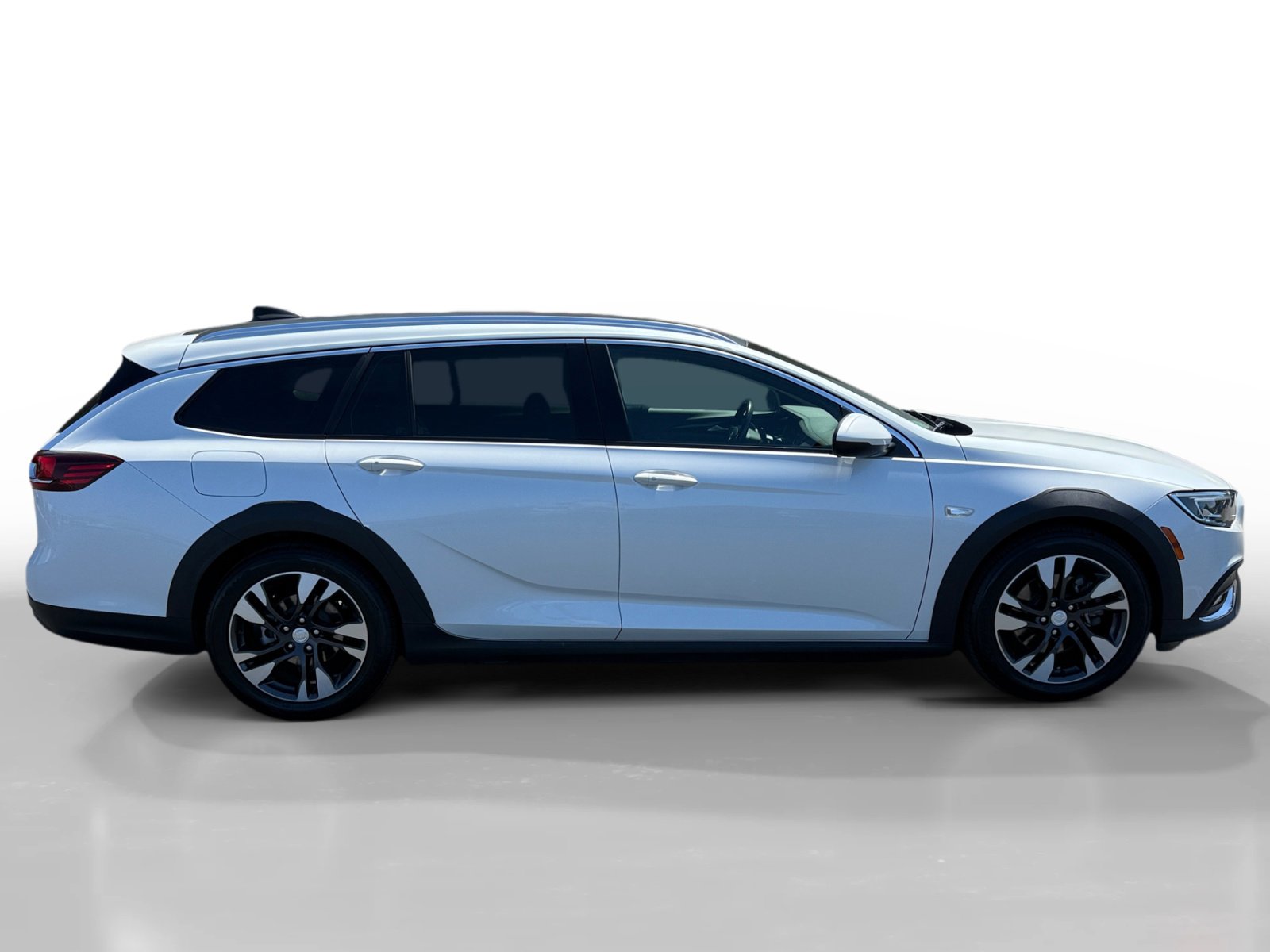 2019 Buick Regal TourX Essence photo 6
