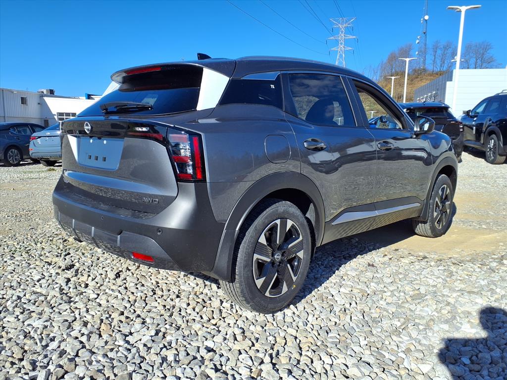 2026 Nissan Kicks SV photo 2