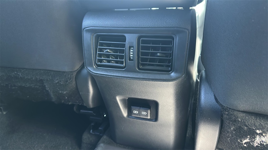 2022 Toyota RAV4 Prime SE photo 16