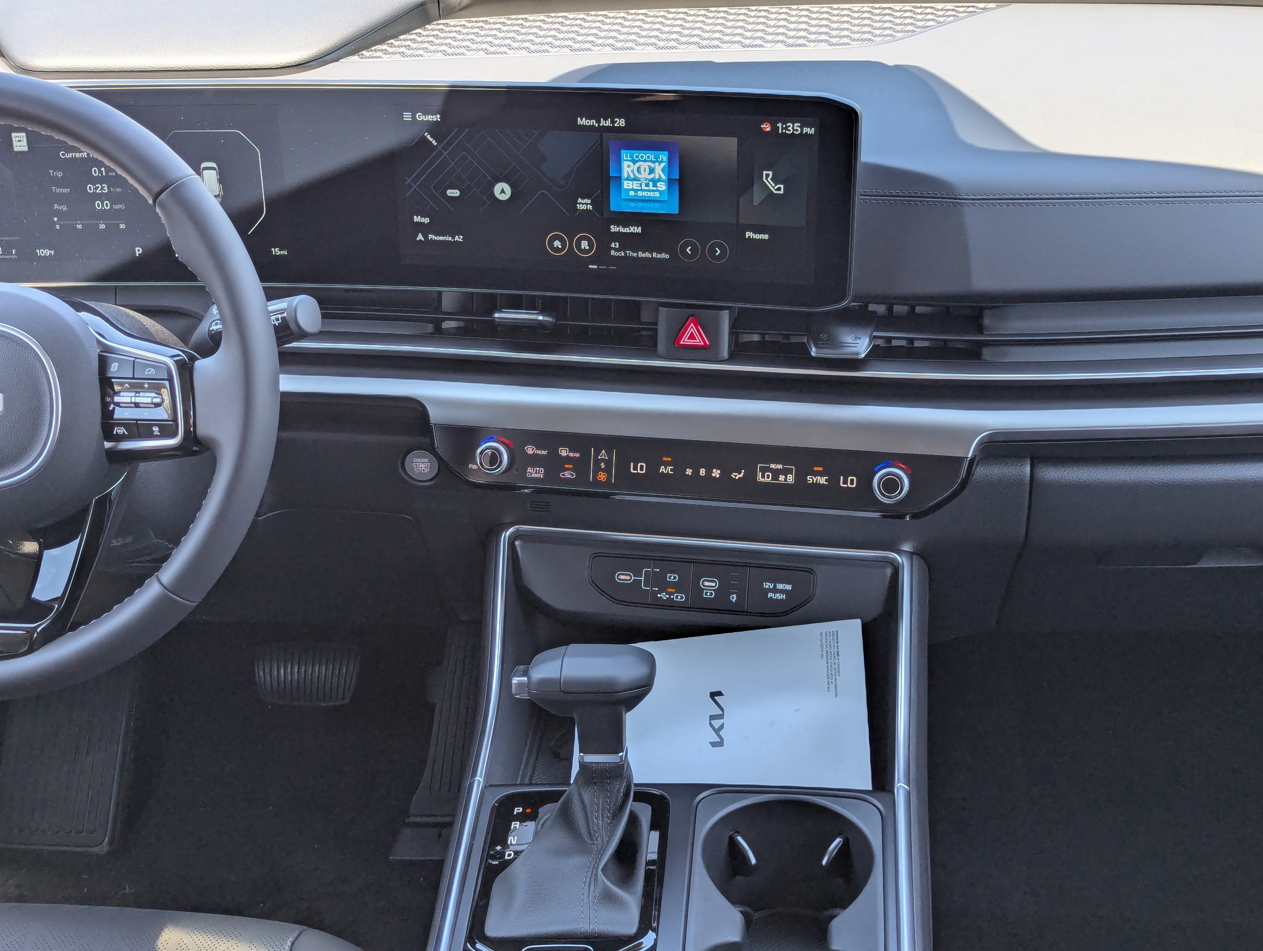 2026 Kia Carnival SX photo 2