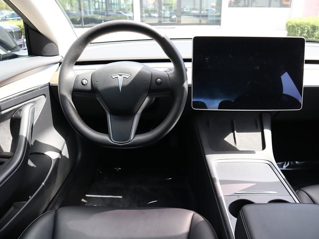 2021 Tesla Model 3 Standard Range Plus photo 33