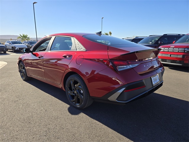 2026 Hyundai Elantra SEL Sport photo 4