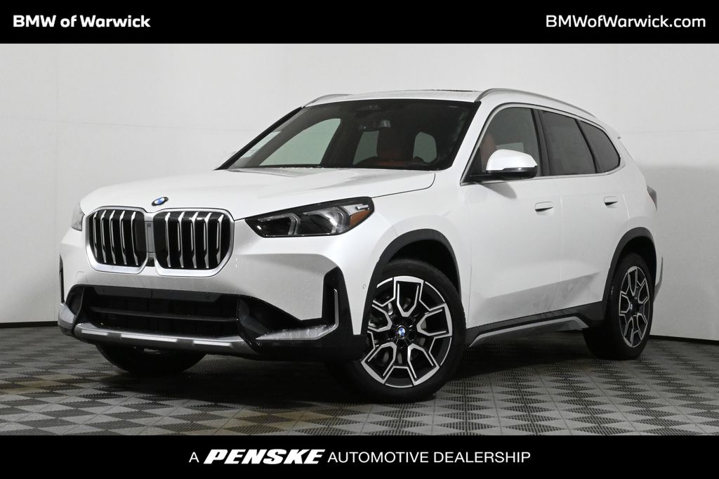 2025 BMW X1 28i's photo