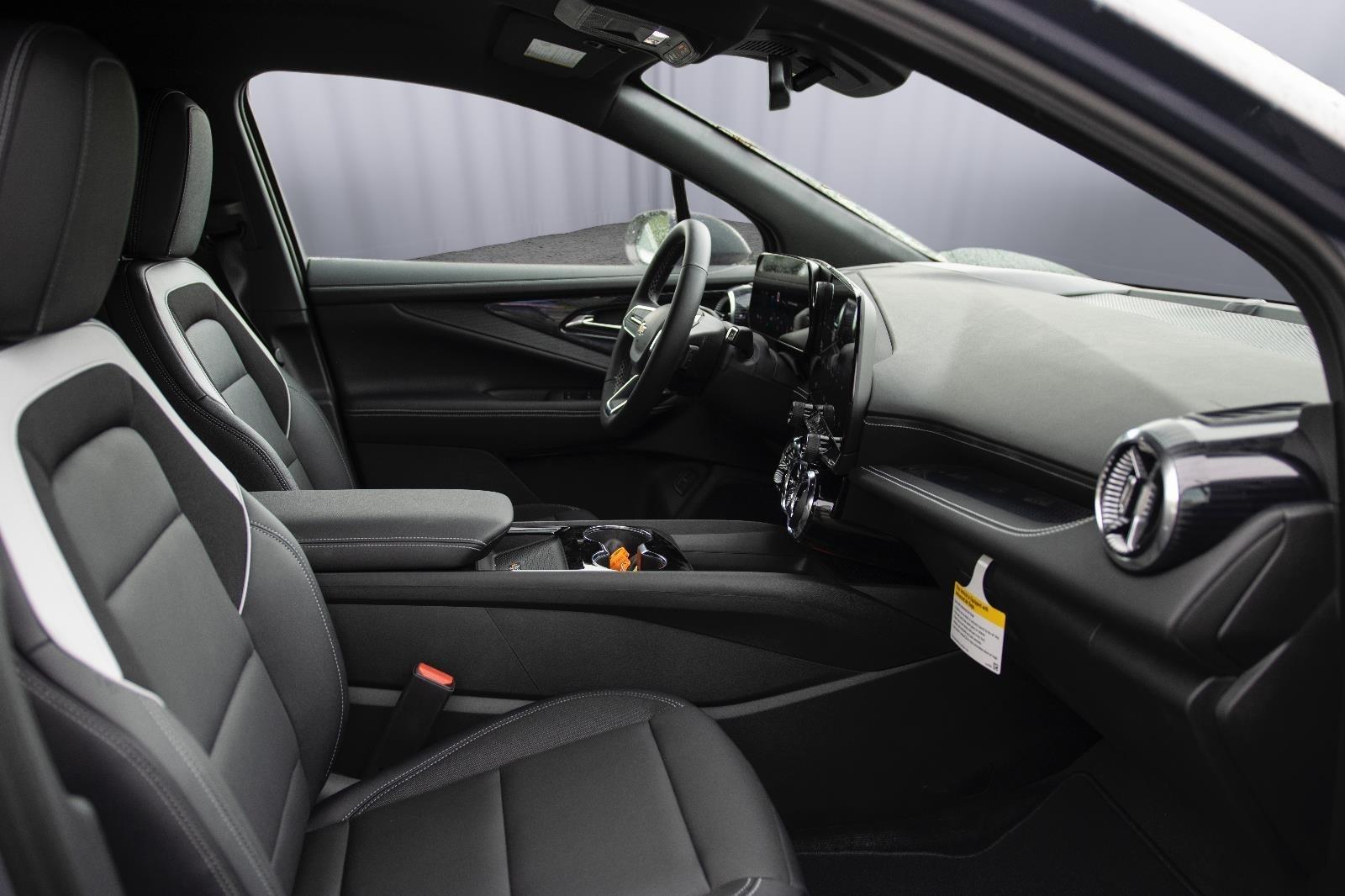 2025 Chevrolet Blazer EV photo 22