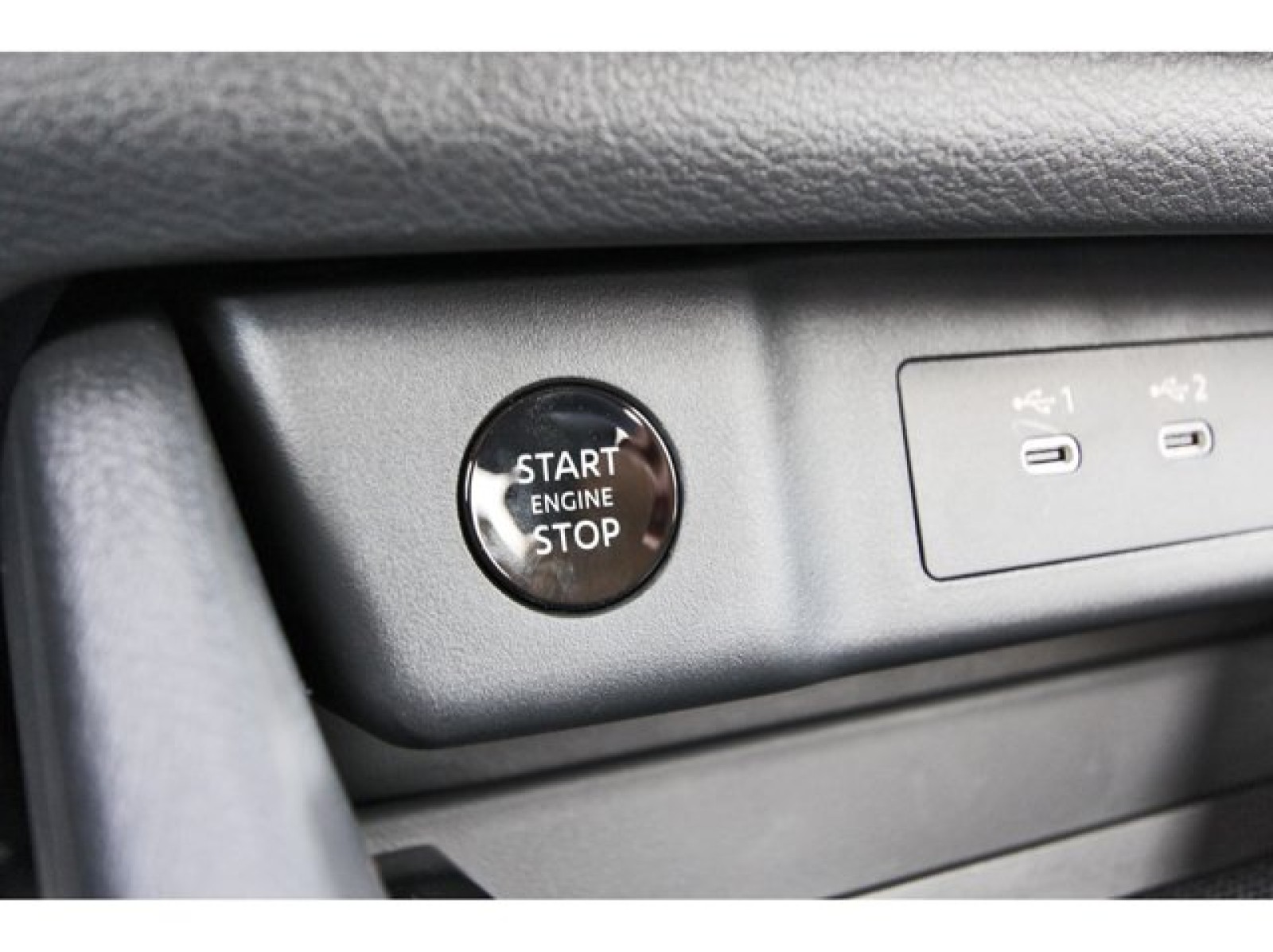 2026 Nissan Rogue S White at Robbins Nissan