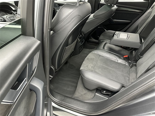2022 Audi SQ5 Premium photo 13