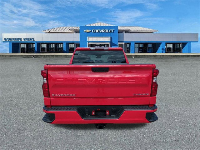 2025 Chevrolet Silverado 1500 Custom photo 4