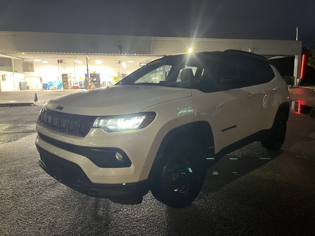 2022 Jeep Compass North Edition Latitude photo 2