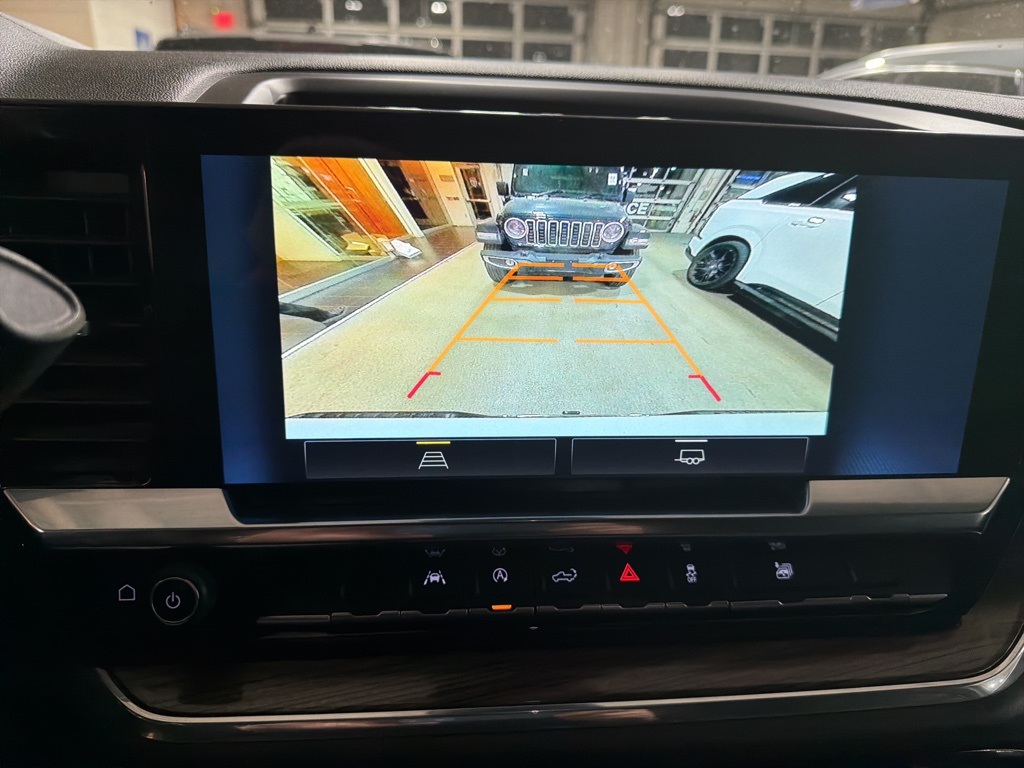 2025 CHEVROLET SILVERADO - Image 8