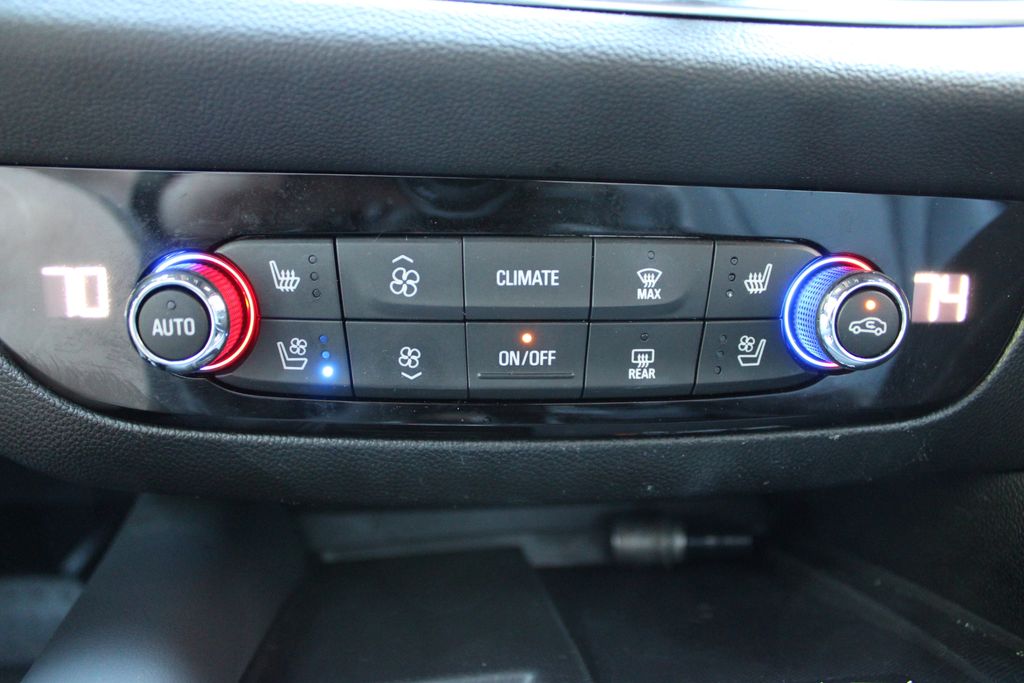 2024 Buick Enclave Premium photo 23