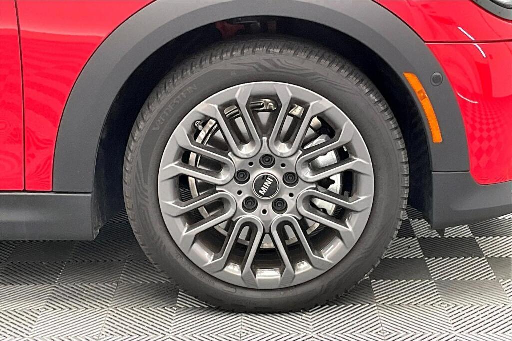 2025 Mini Cooper 2 Door Hardtop photo 4