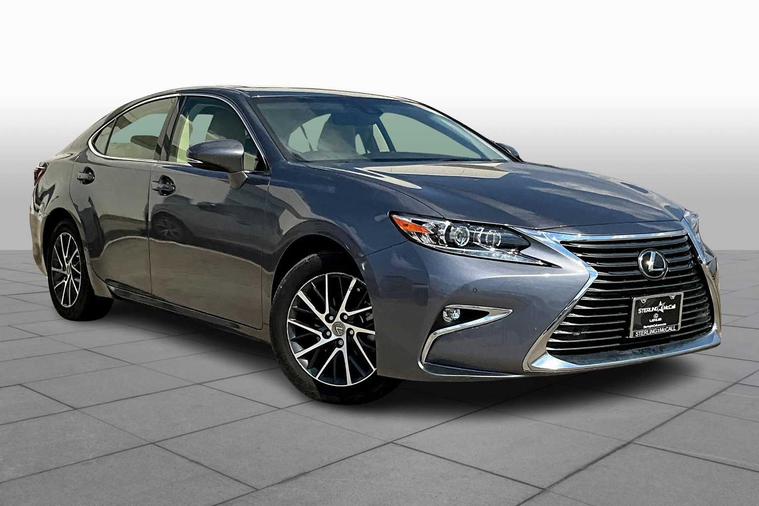 2016 Lexus ES 350 photo 2