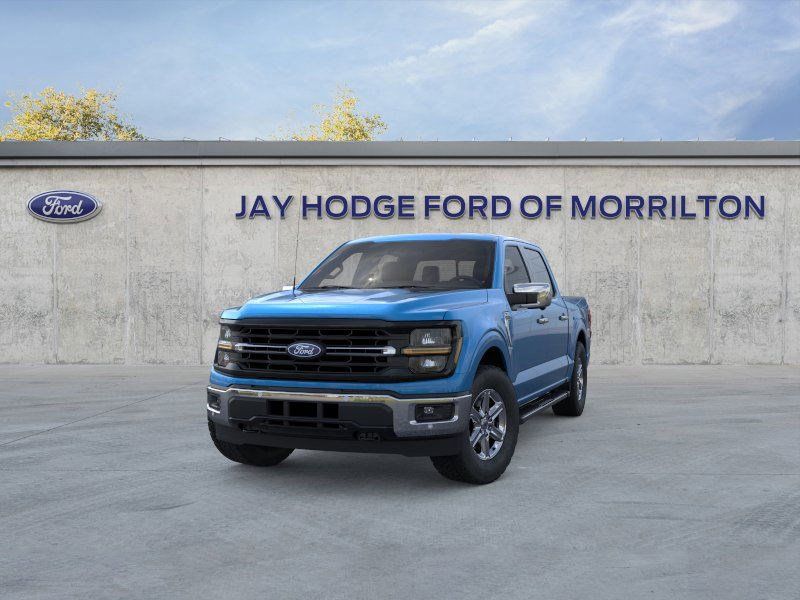 2025 Ford F-150 XLT photo 2