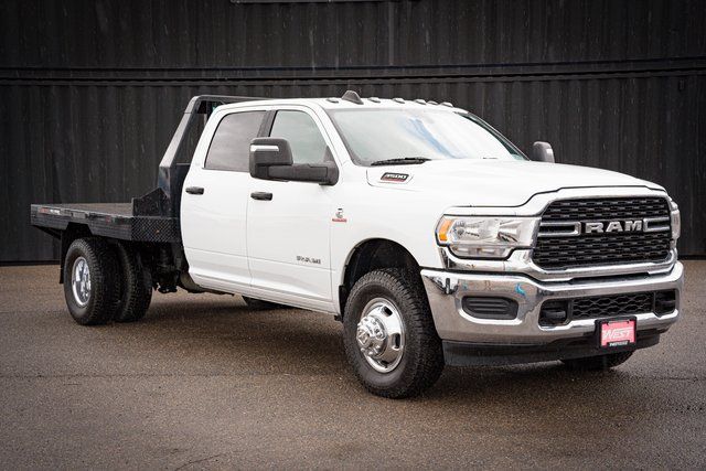 2024 RAM Ram 3500 Chassis Cab SLT's photo