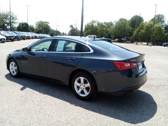 2020 Chevrolet Malibu LS photo 3