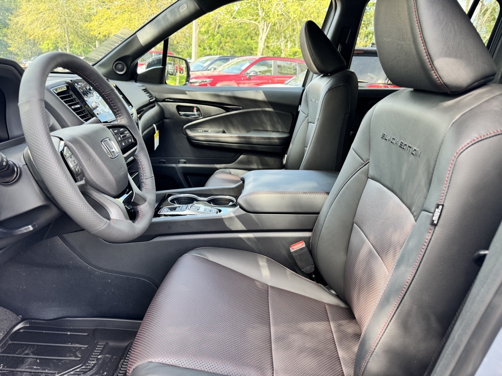 2025 Honda Ridgeline Black Edition photo 12