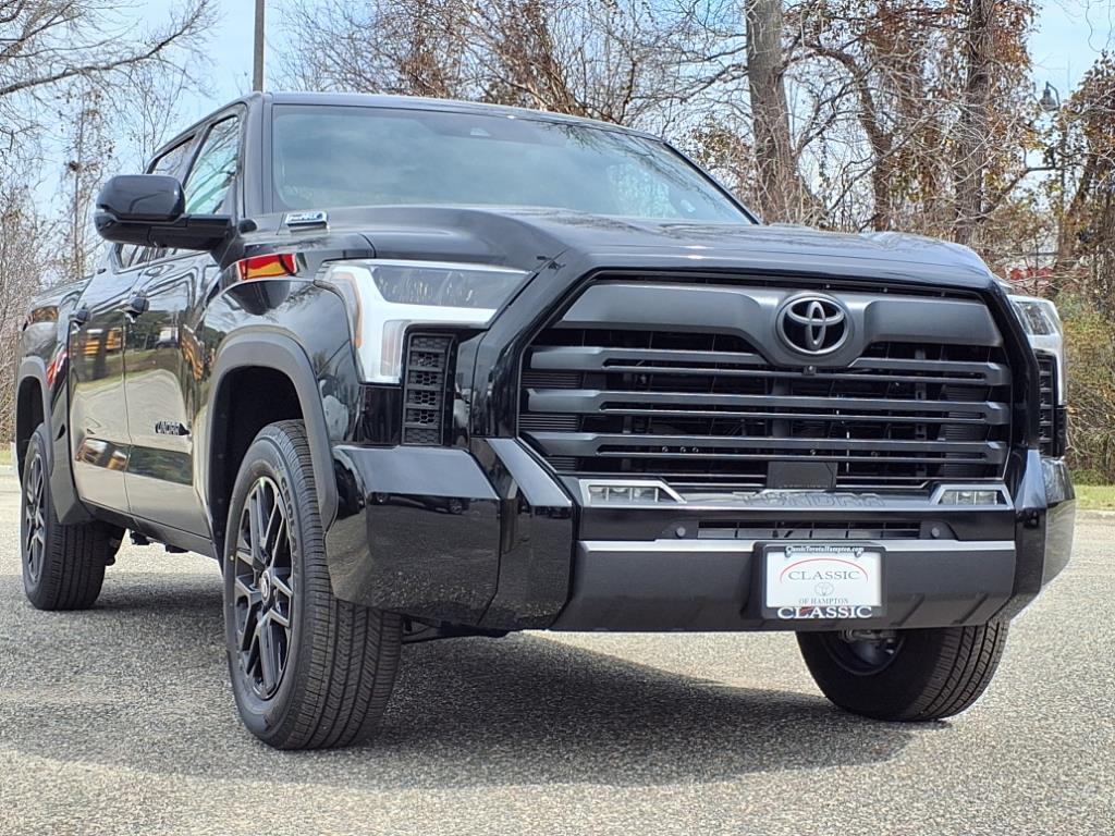 New 2025 Toyota Tundra Limited Hybrid CrewMax in North