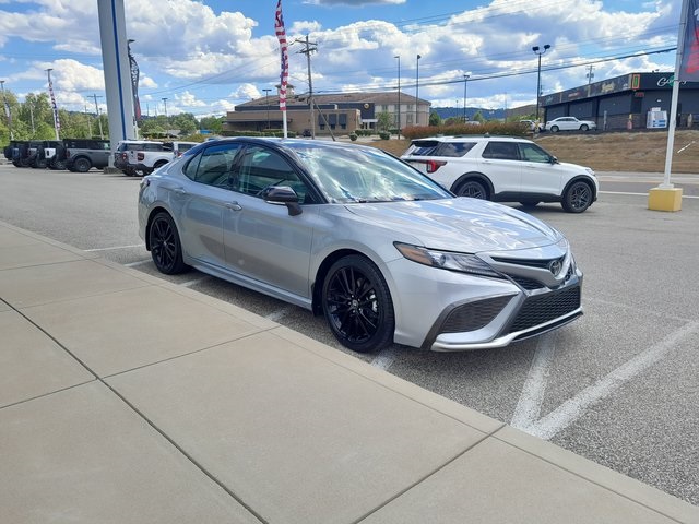 2021 Toyota Camry XSE photo 2