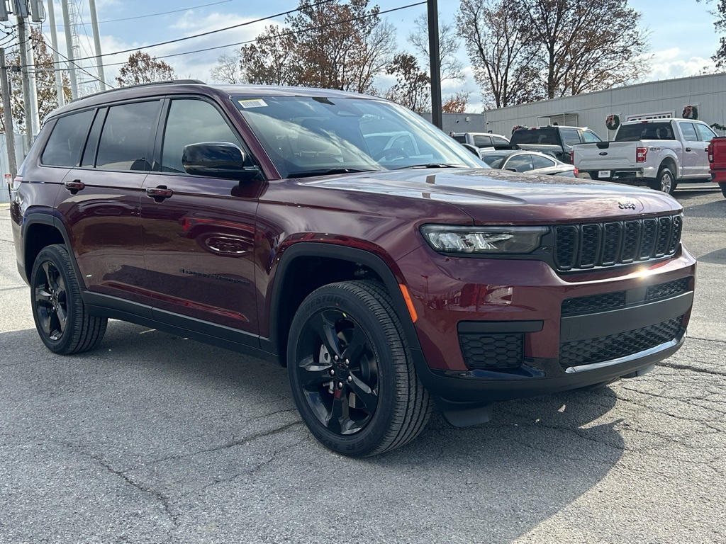 2025 Jeep Grand Cherokee Altitude X photo 4