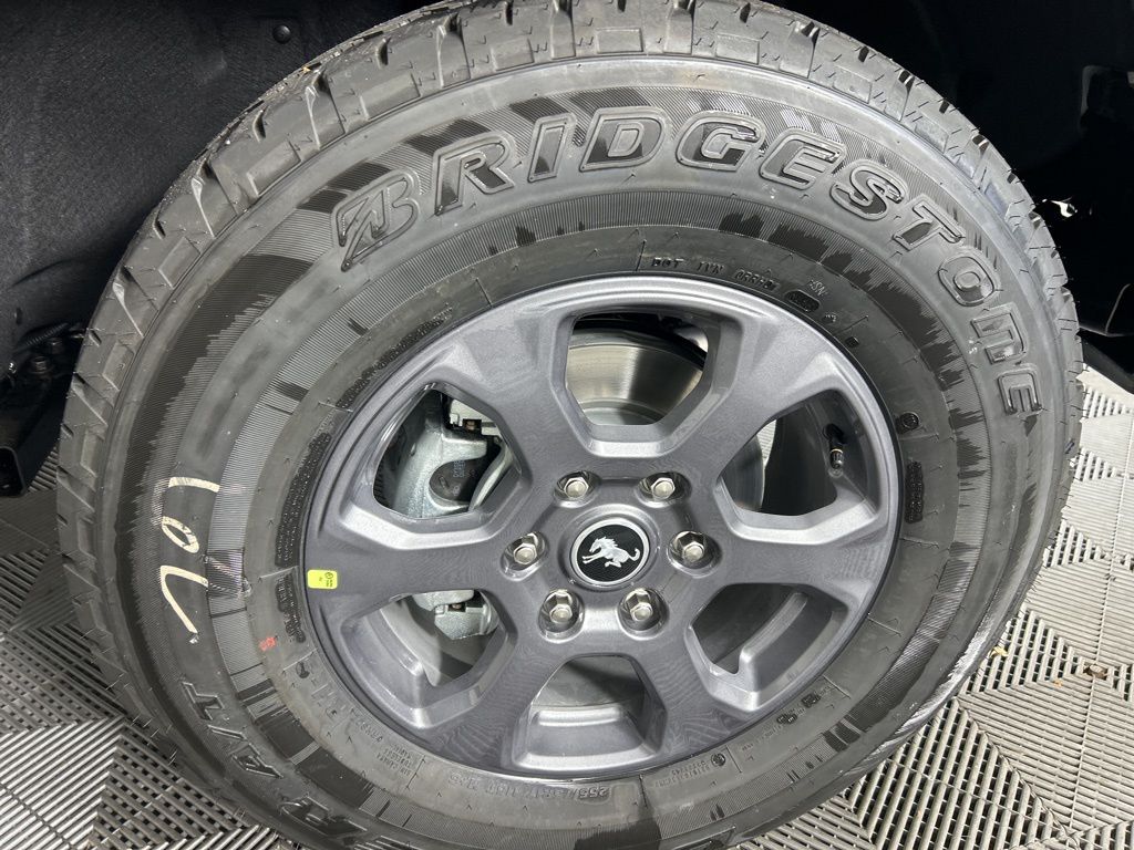 2025 Ford Bronco Big Bend photo 3