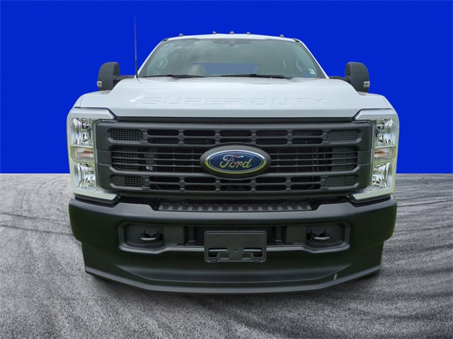 2026 Ford F-350 photo 8