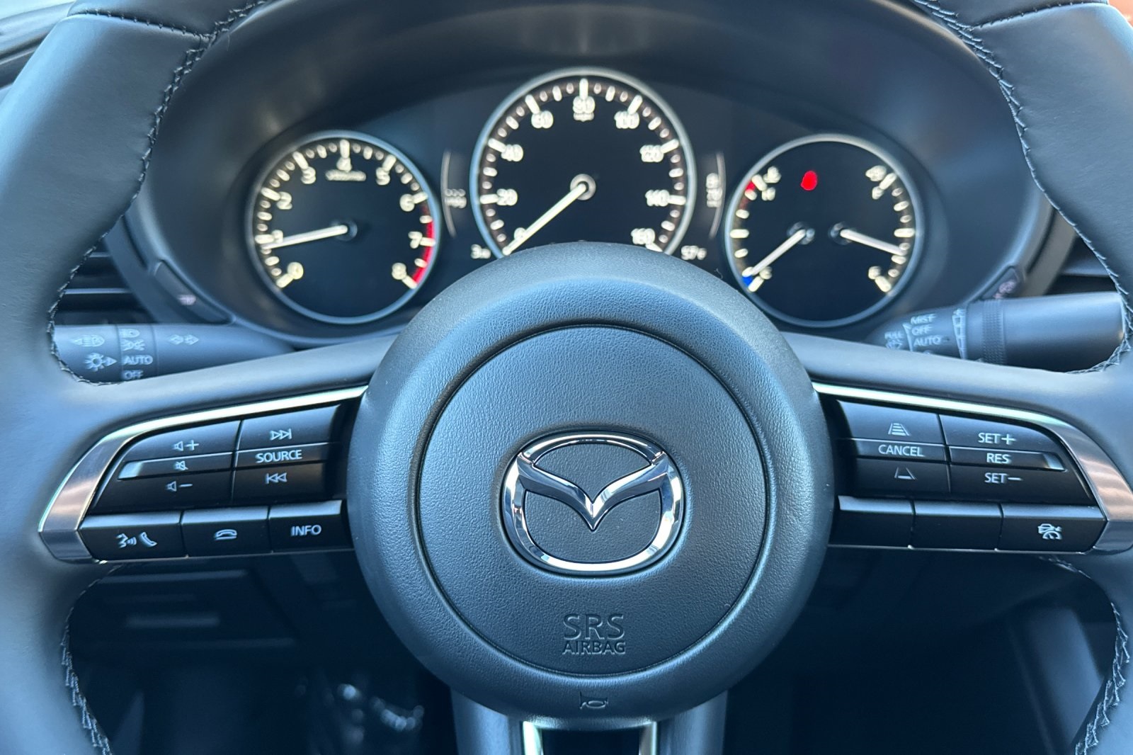 2025 Mazda Mazda3 2.5 Select Sport photo 22