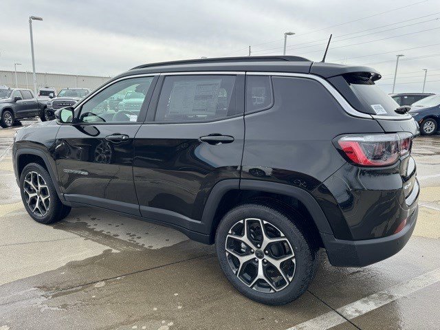 2025 Jeep Compass Limited photo 4