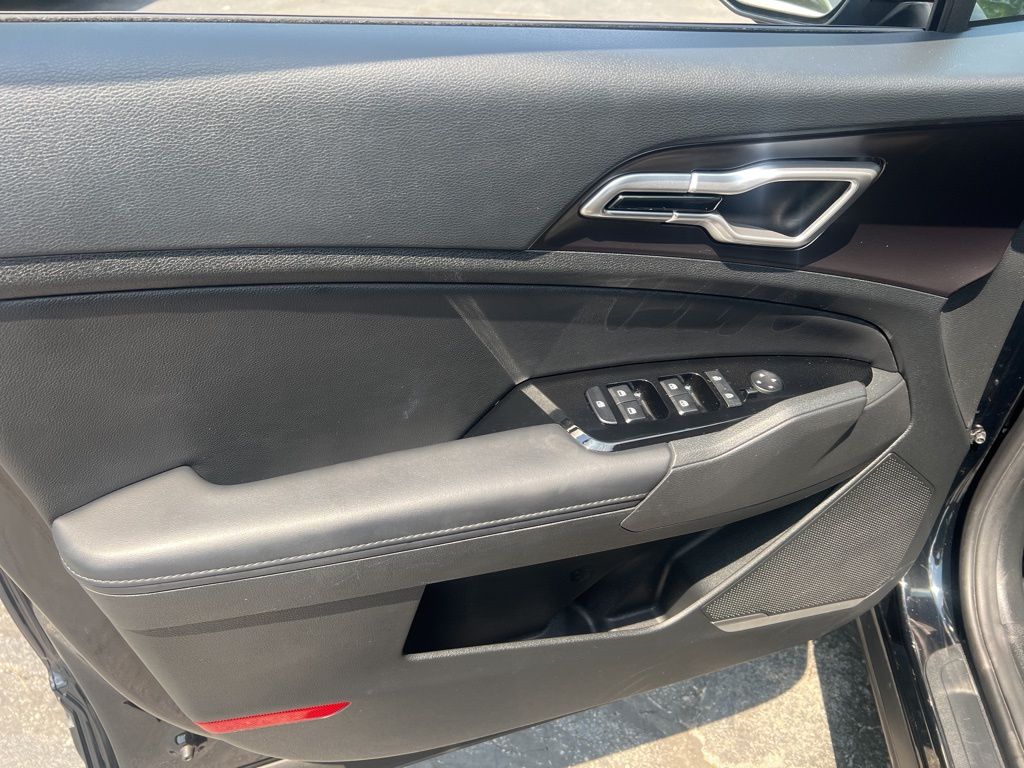 2023 Kia Sportage EX photo 7