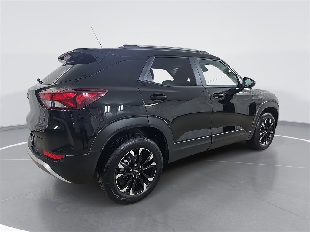 2023 Chevrolet Trailblazer LT photo 3